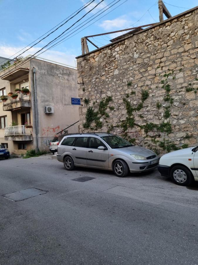 Apartments Deni Mostar Exterior foto